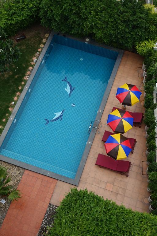 The Right Resort Pattaya Eksteriør billede