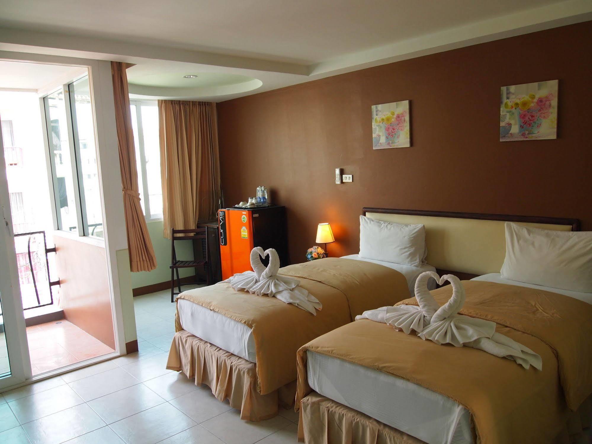 The Right Resort Pattaya Eksteriør billede