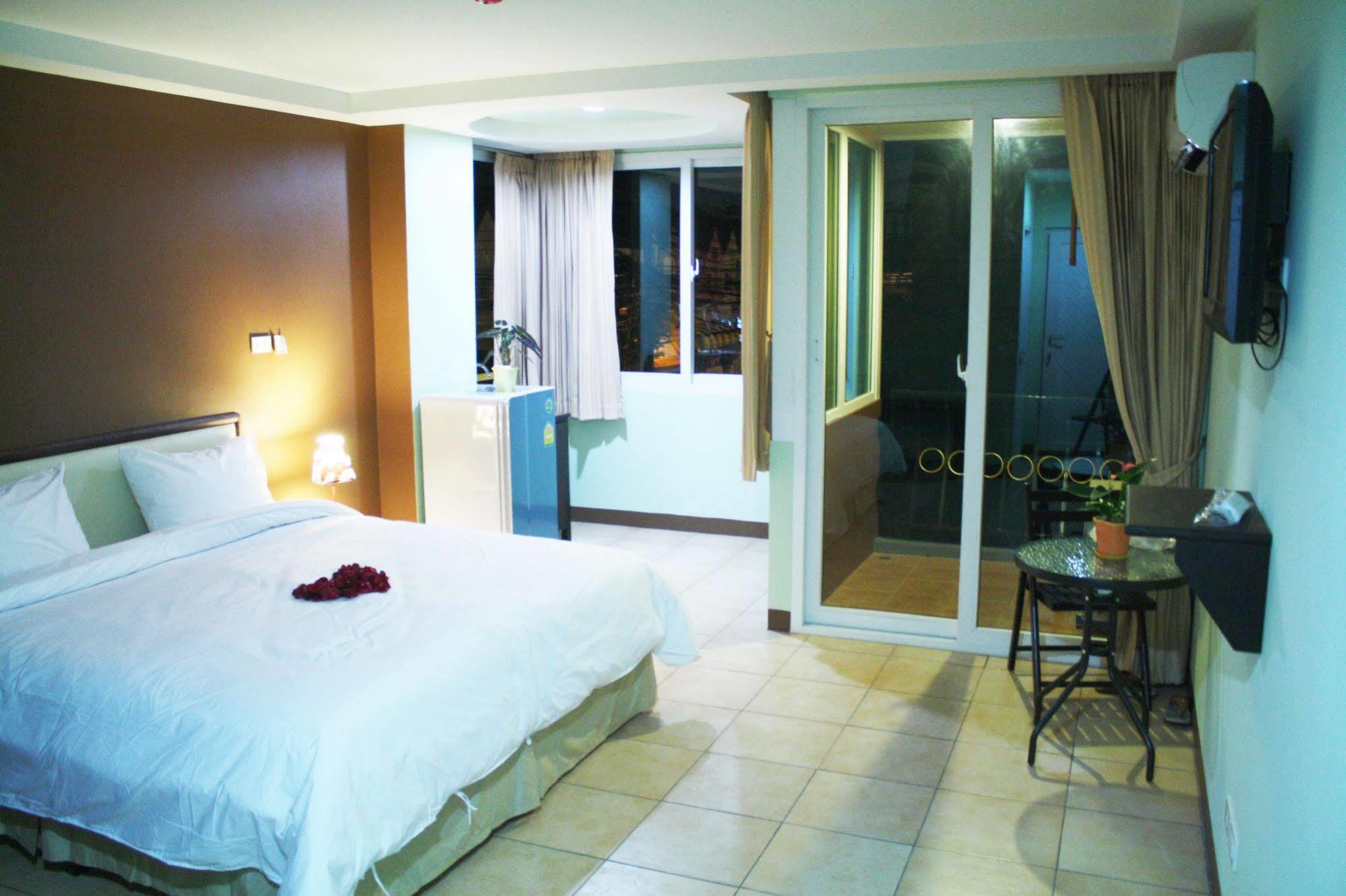 The Right Resort Pattaya Eksteriør billede